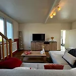Parthenay, Maison 3 Chambres, 8 Voyageurs *