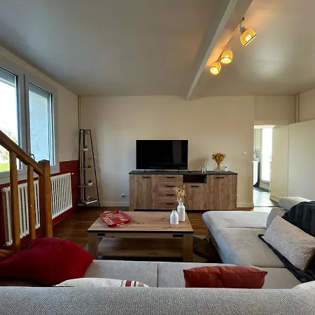 Parthenay, Maison 3 Chambres, 8 Voyageurs *